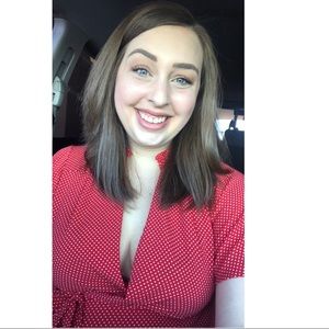 Red polka dot short sleeve top